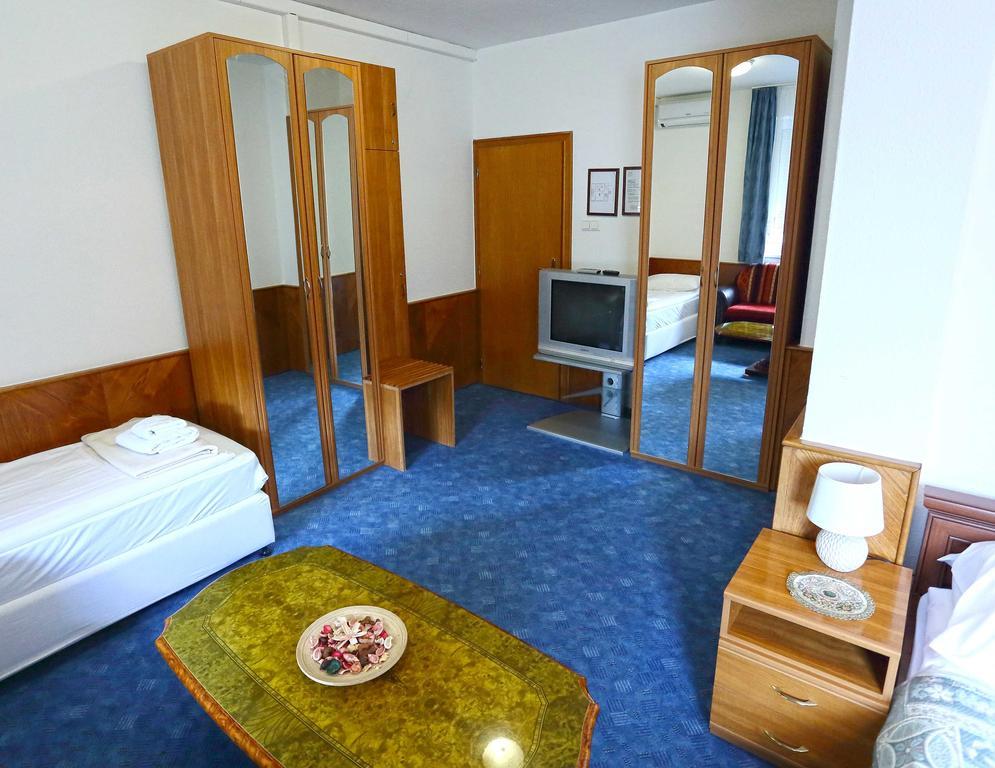 Hotel Wesselenyi Győr Exterior foto